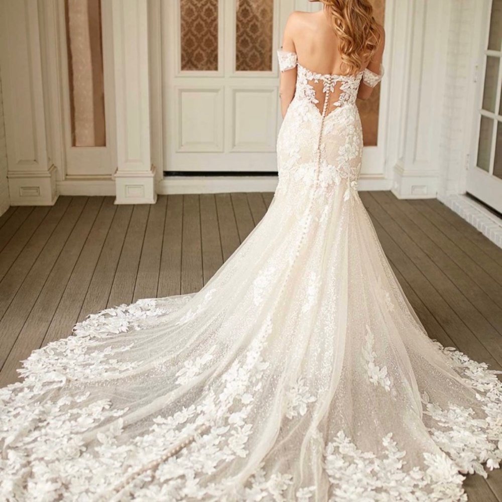 Martina Liana Luxe 1103 Ivory Size 14 (Street size 10)